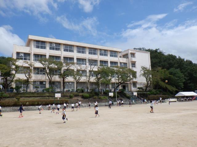 神戸市立大池小学校