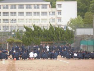 神戸市立大池中学校のブレザー 神戸中学の新ブレザーです。