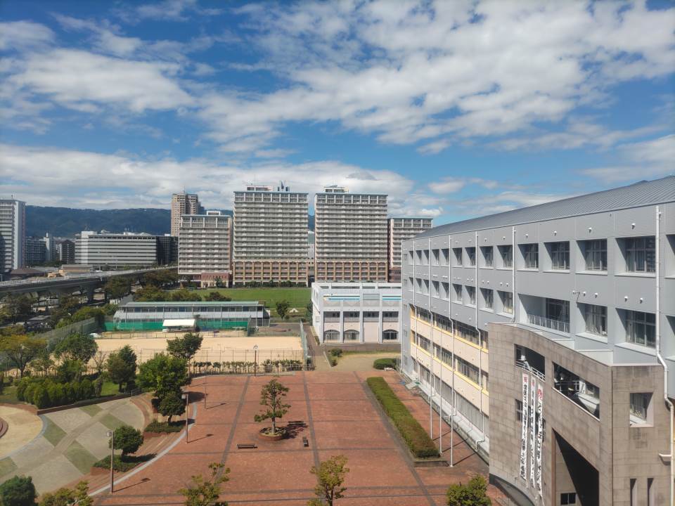 神戸市立六甲アイランド高等学校-トップページ