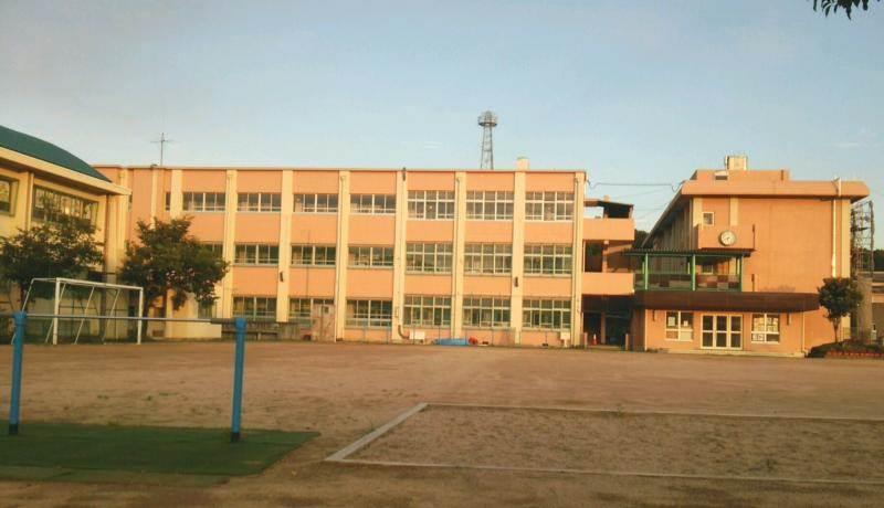 神戸市立櫨谷小学校 トップページ
