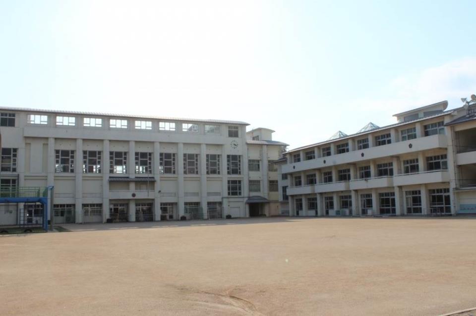 神戸市立真野小学校 トップページ