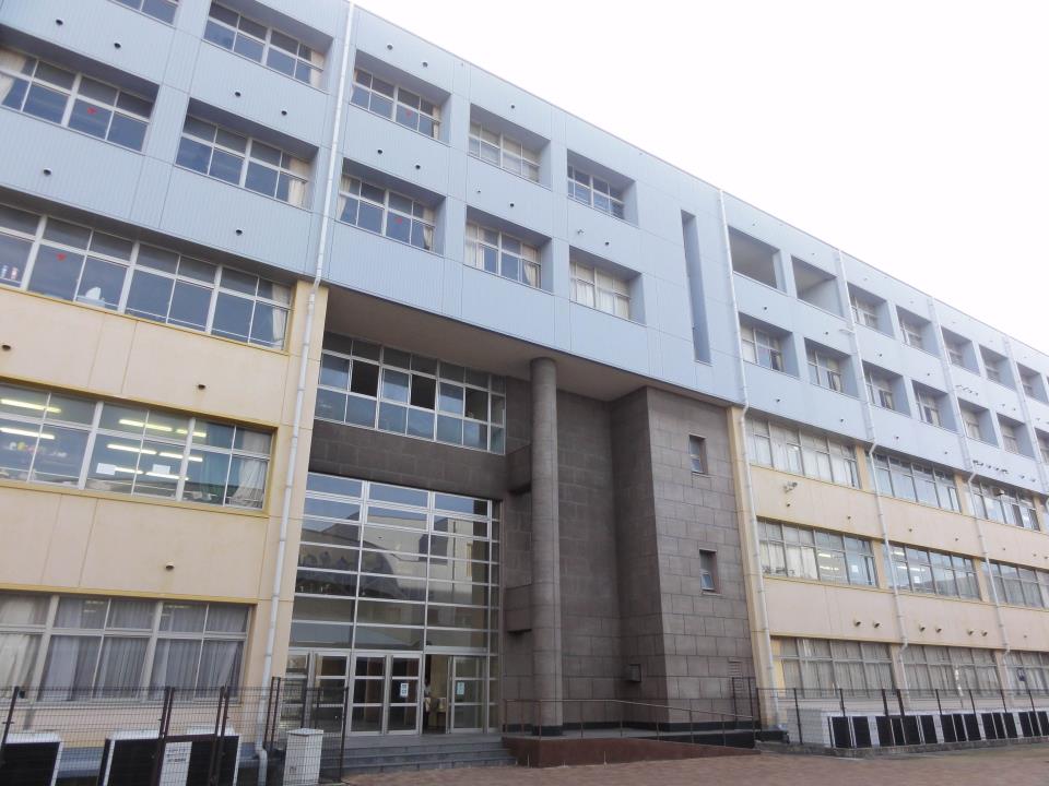 神戸市立六甲アイランド高等学校 トップページ